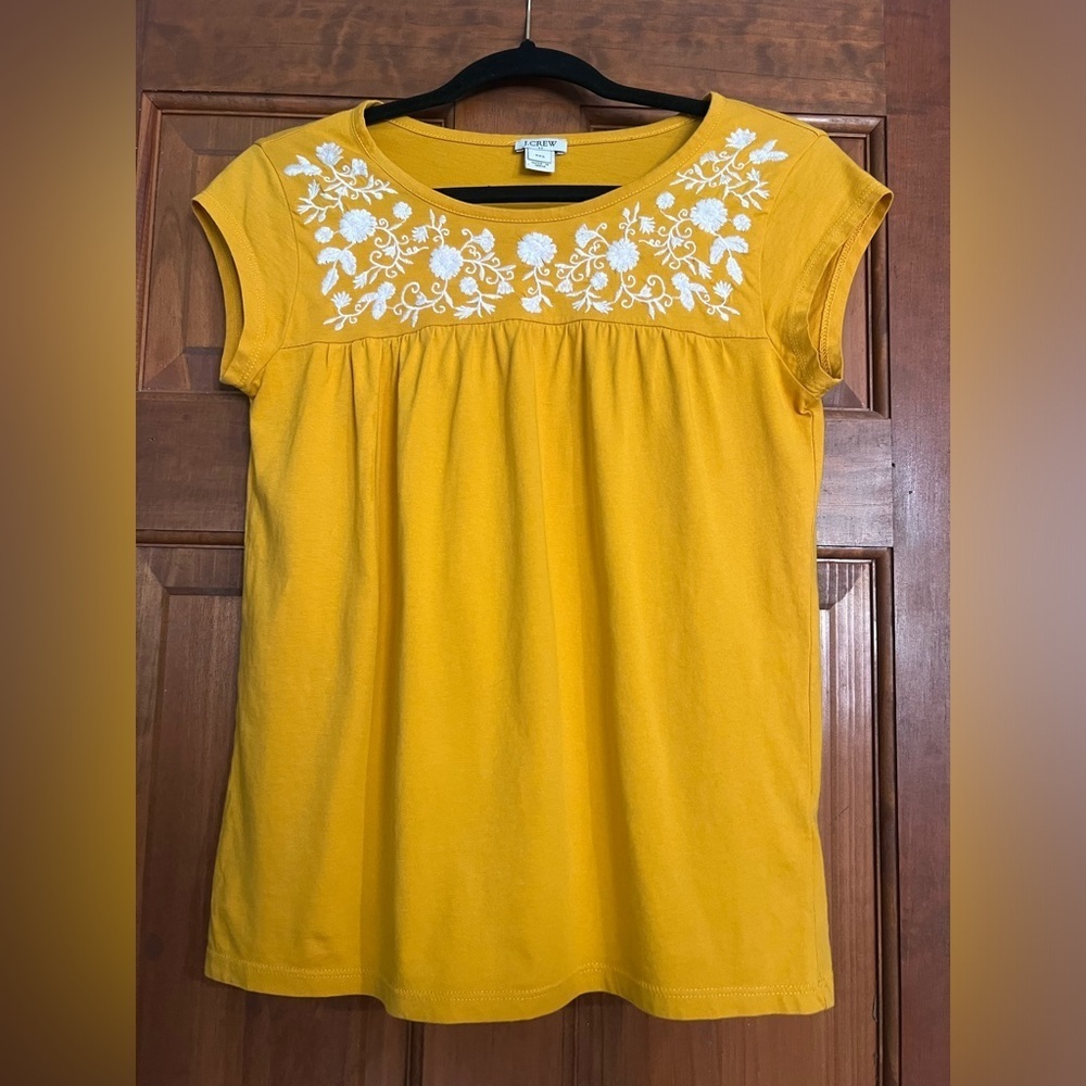 J crew yellow top, bundle & save 30% off 2+ items​​​ - Picture 2 of 7
